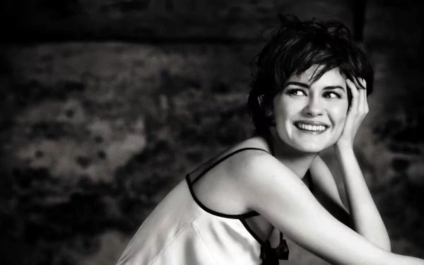 Celebrity Audrey Tautou HD Desktop Wallpaper | Background Image