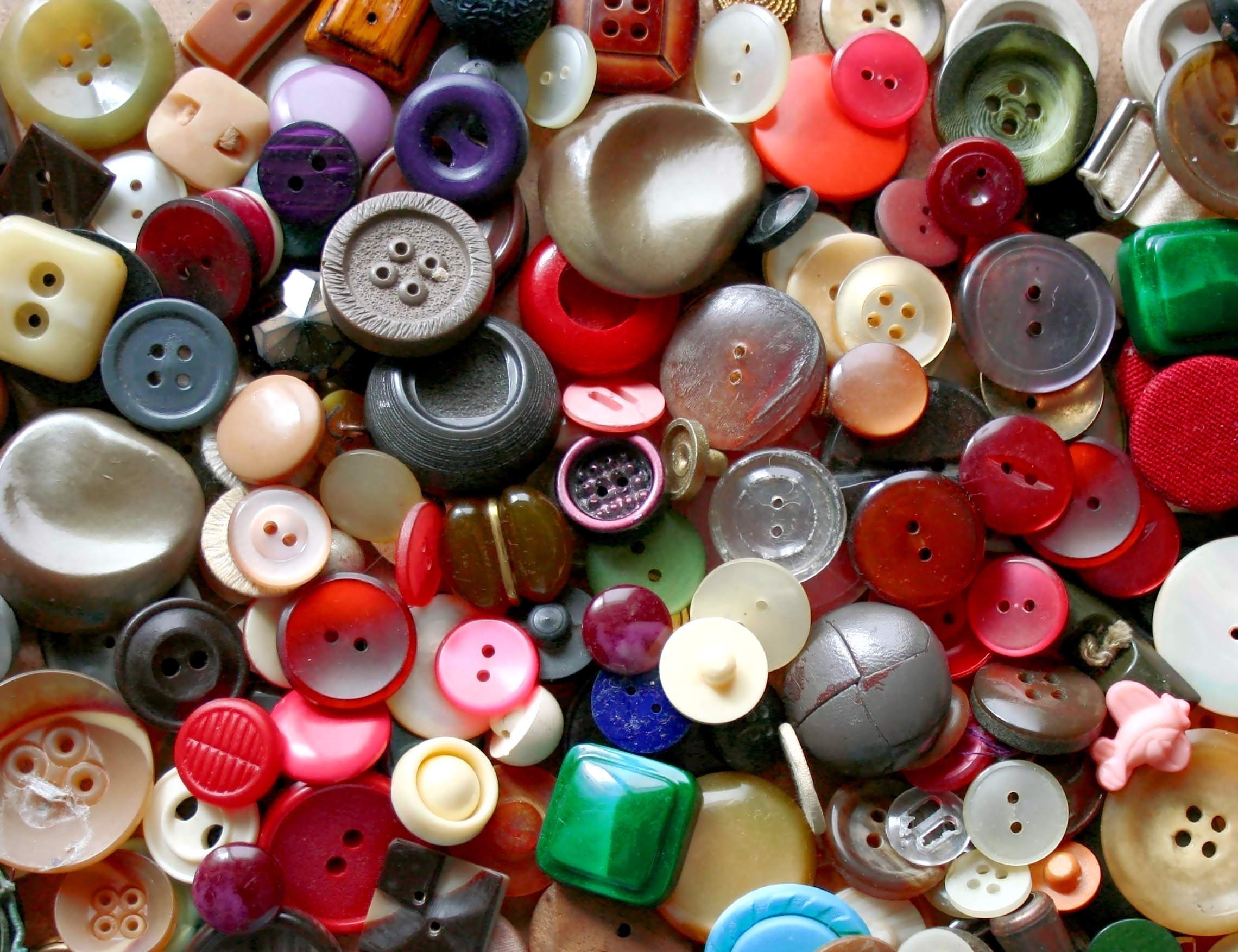 Man Made Button HD Wallpaper | Background Image