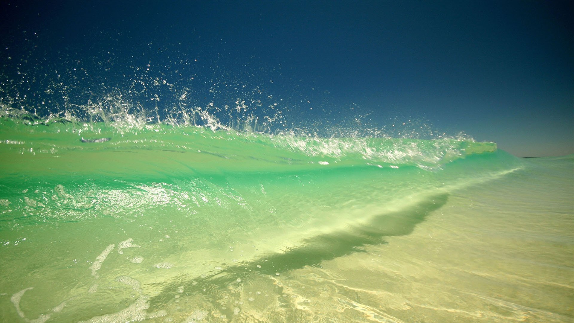 Download Nature Wave HD Wallpaper