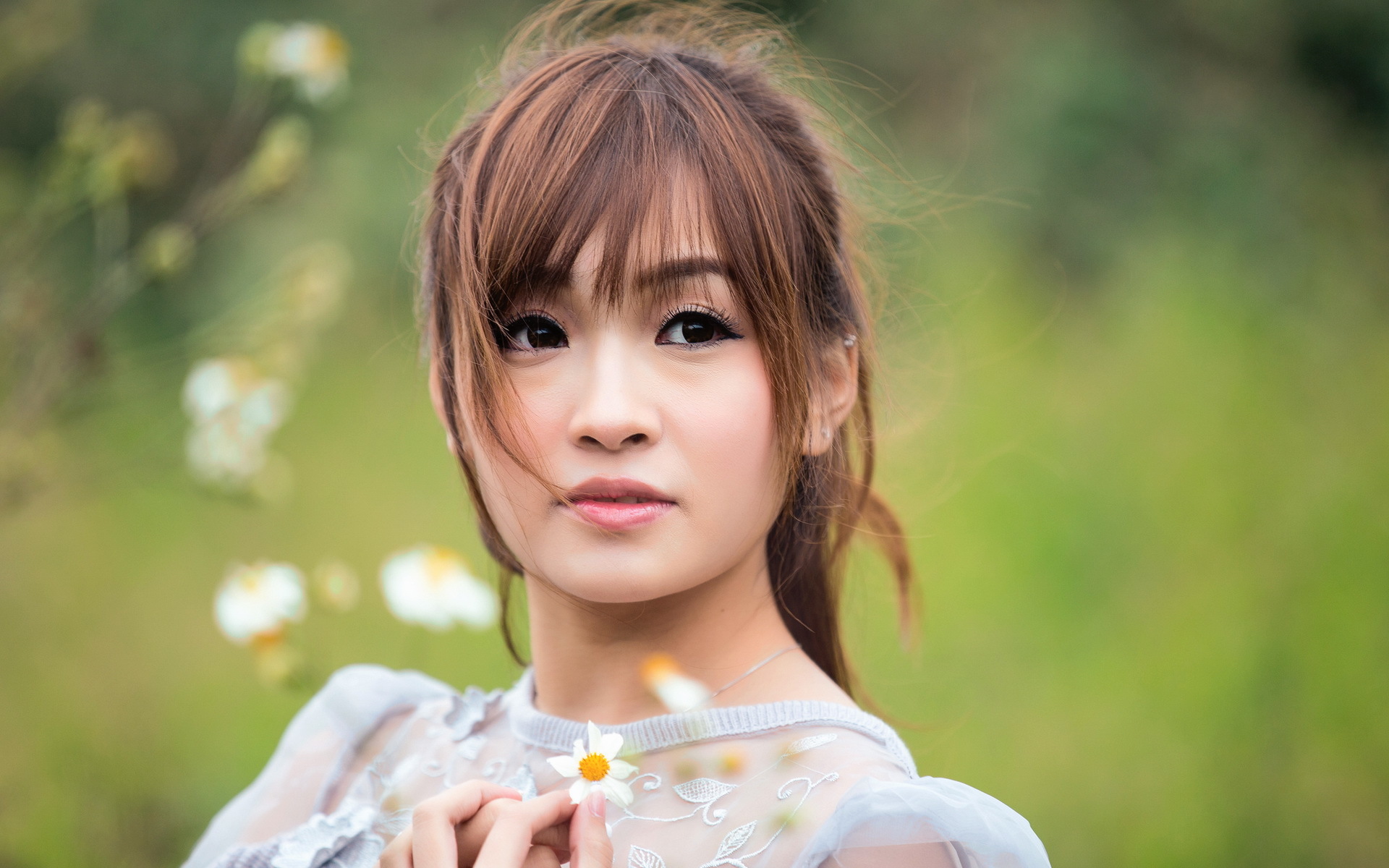 Download Woman Asian HD Wallpaper