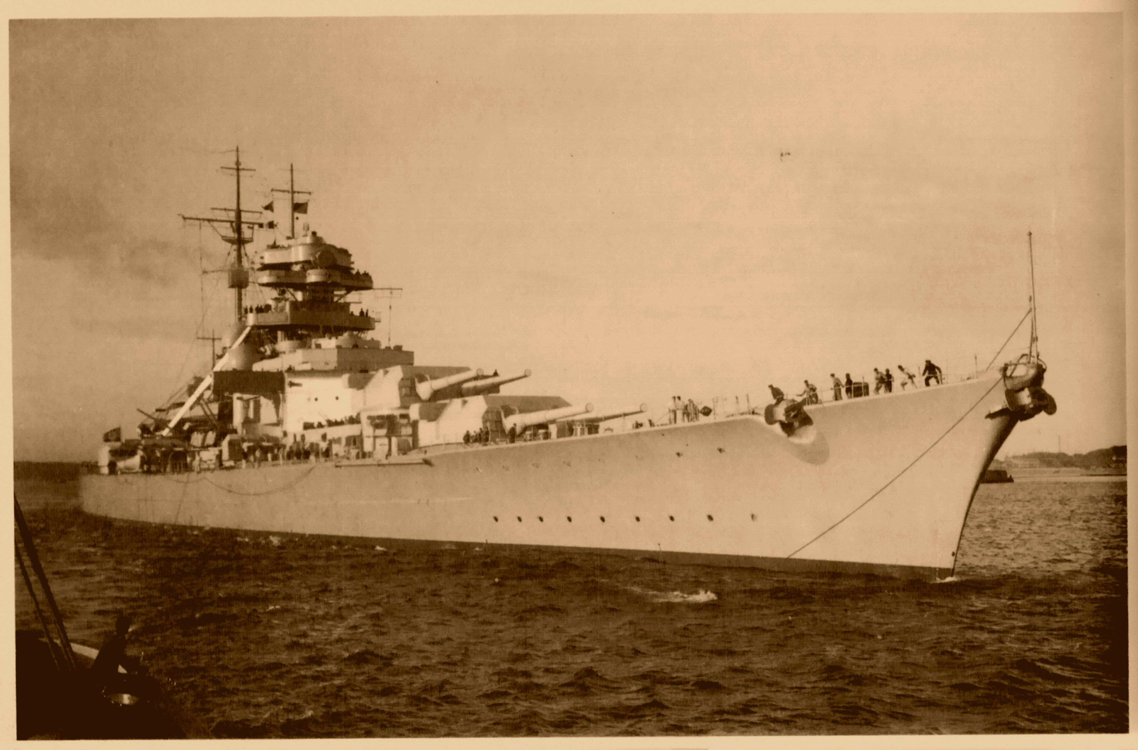 Military German battleship Bismarck HD Wallpaper
