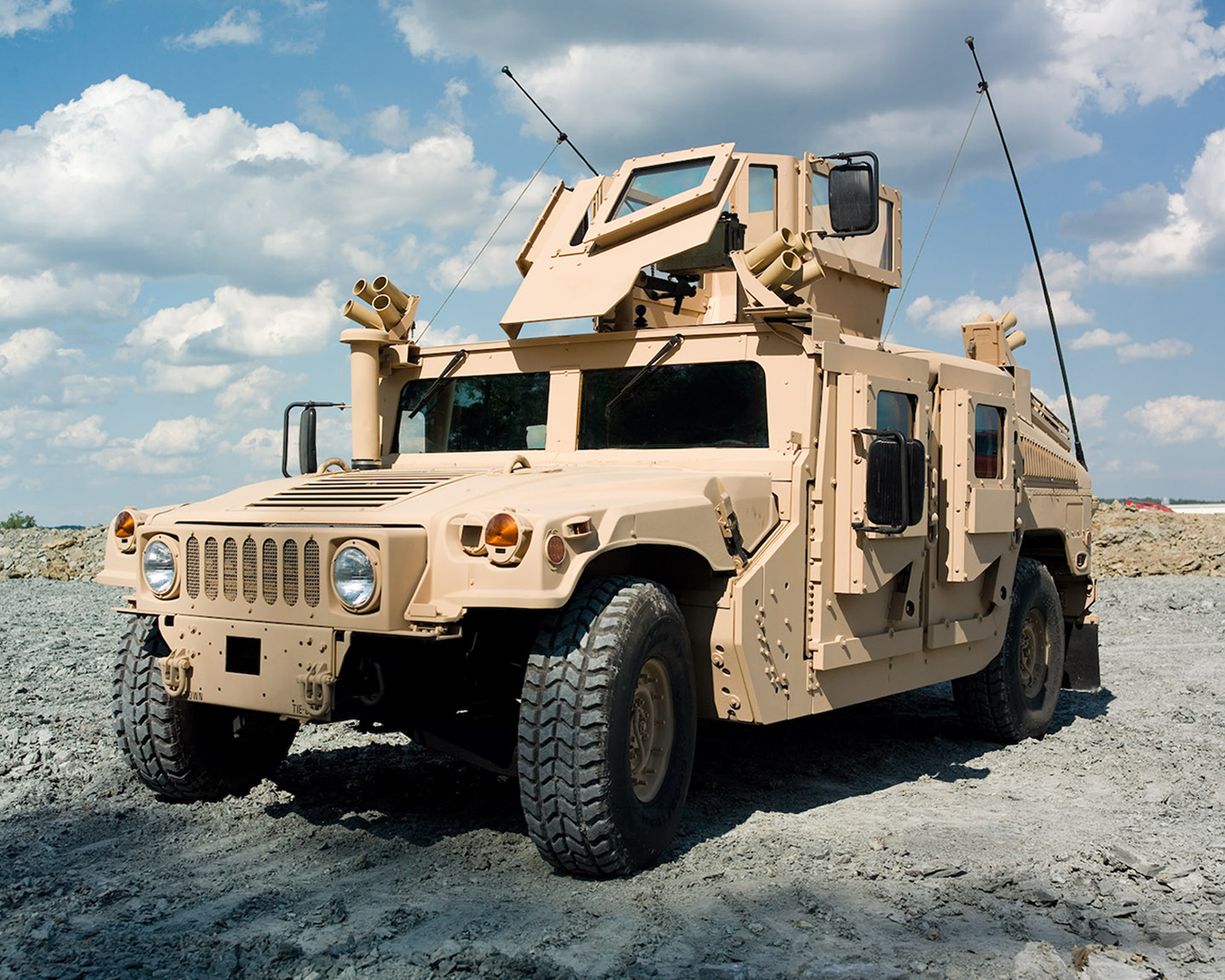 Download Military Hummer H1 HD Wallpaper