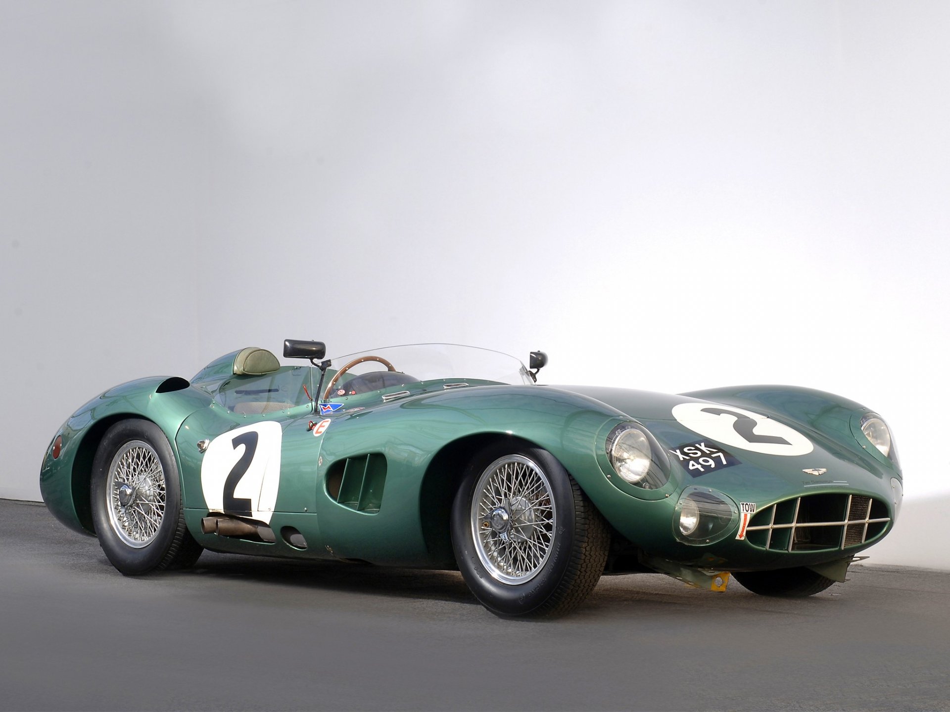 Download Vehicle Aston Martin DBR1 HD Wallpaper