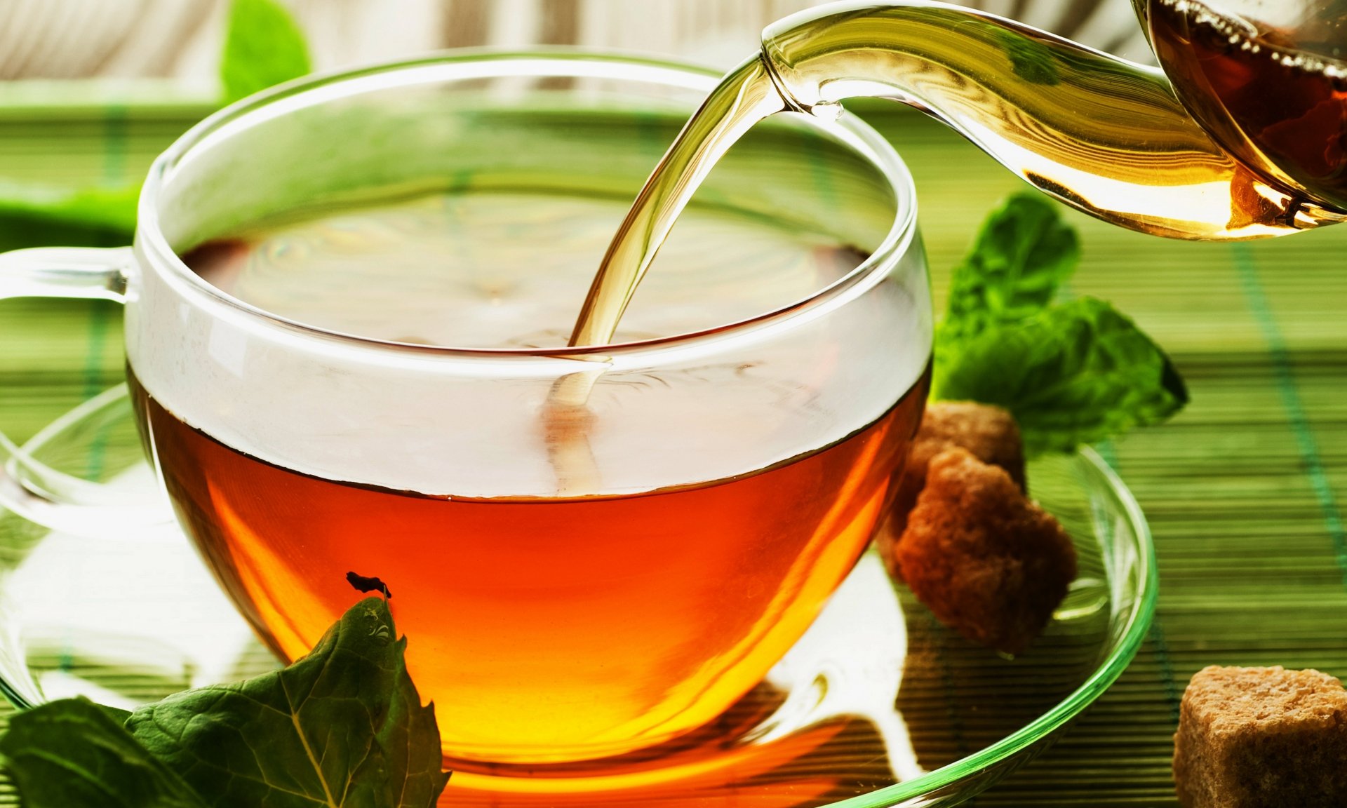 4K Ultra HD Serenity: Freshly Brewed Tea Delight | 5500x3300 ...