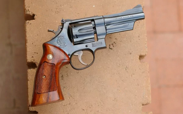 man made Smith & Wesson Revolver HD Desktop Wallpaper | Background Image
