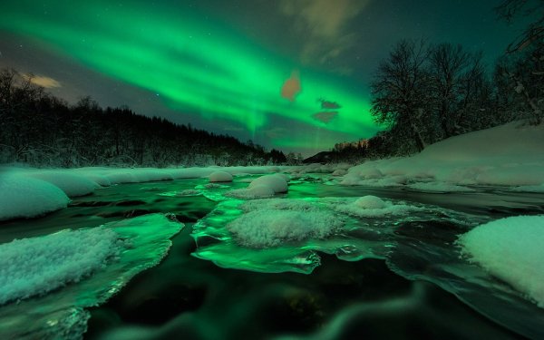 Nature Aurora Borealis HD Wallpaper | Background Image
