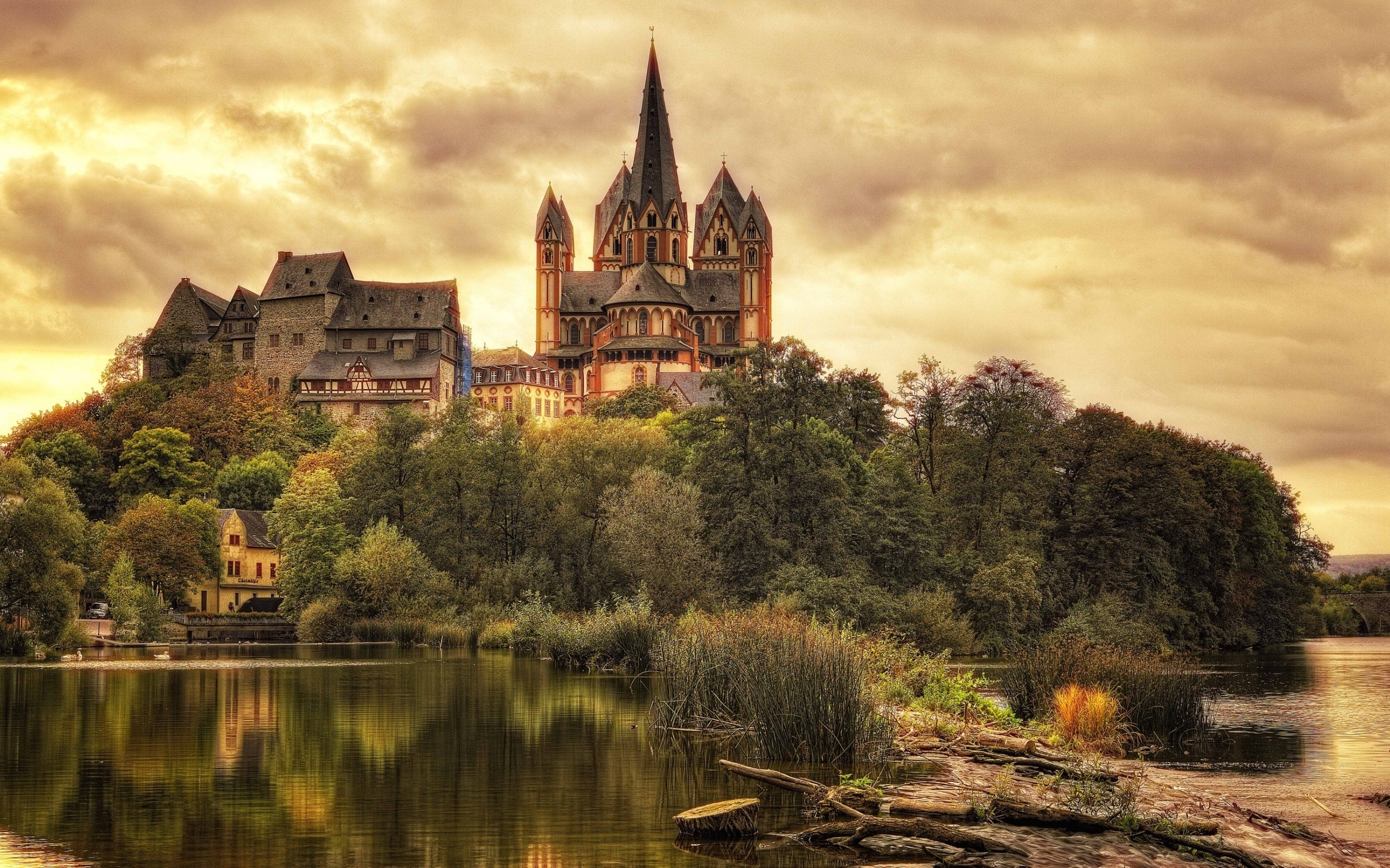 Limburg Cathedral Majestic Architecture In HD Wallpaper Limburg Cathedral Majestic Architecture In HD Wallpaper