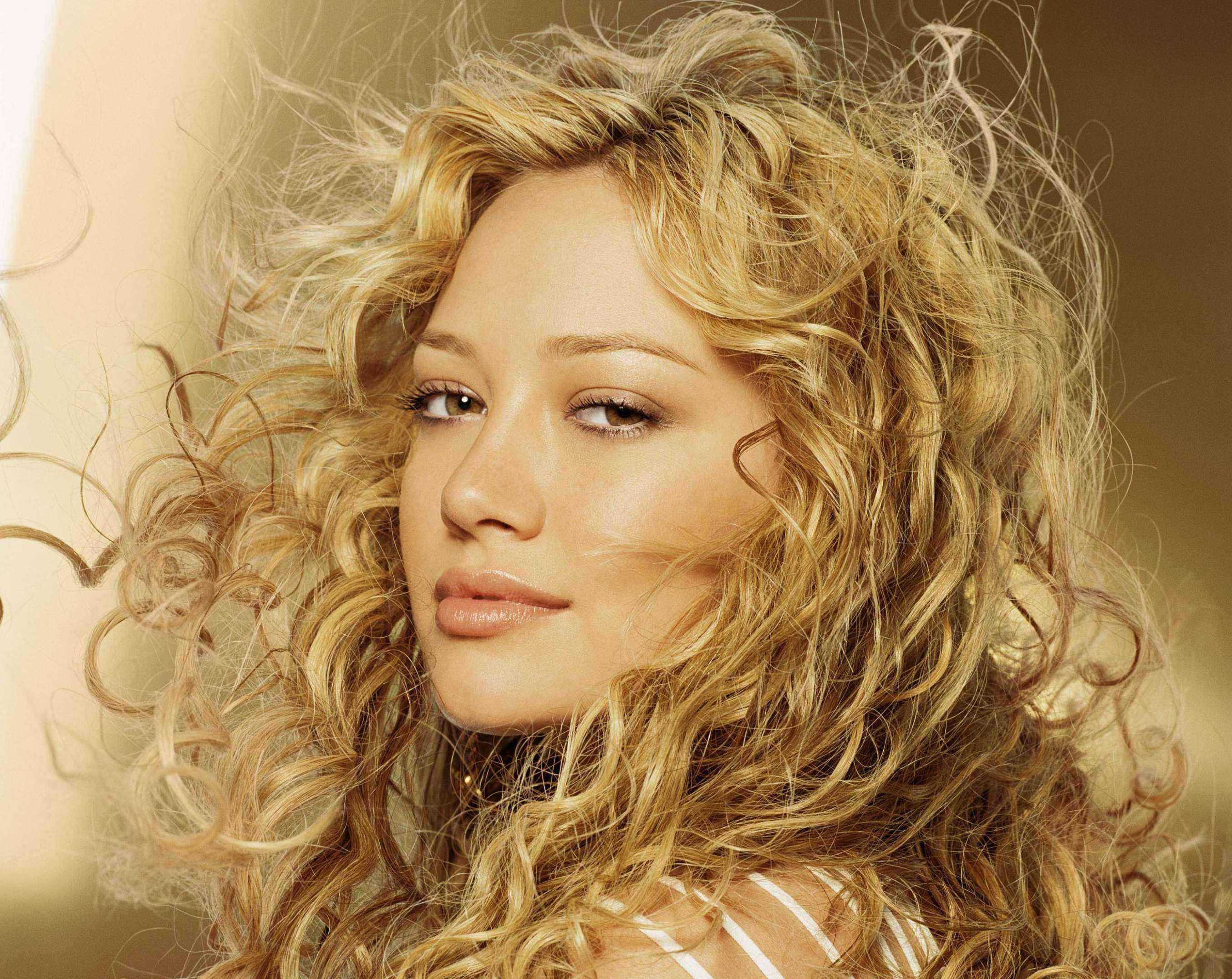 Celebrity Hilary Duff HD Wallpaper | Background Image