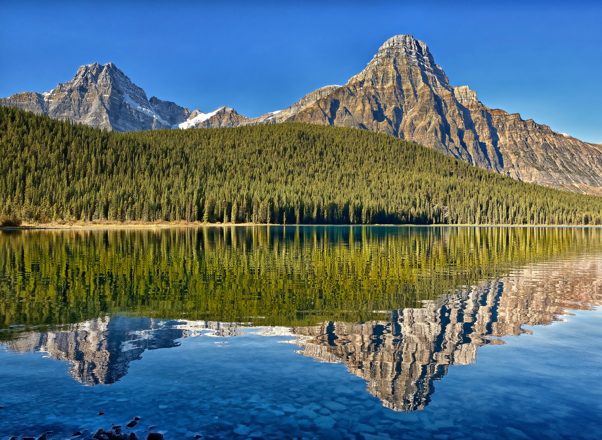 Озеро канада сканворд. Оленье озеро Канада. Канада природа обои.