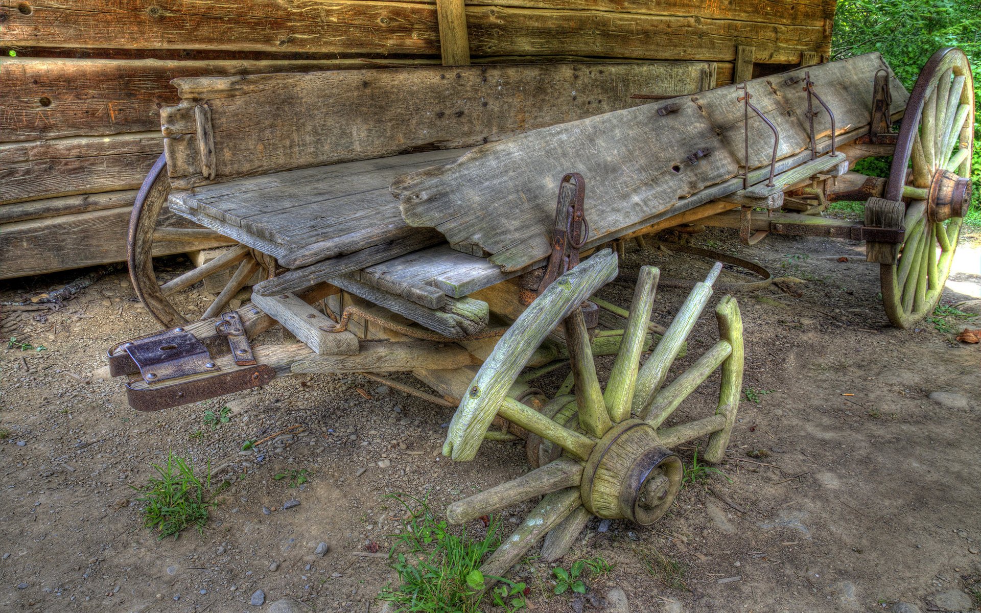 Телега старинная. Старая деревянная телега. Тележка Старая. Телега Конная на деревянных колесах.