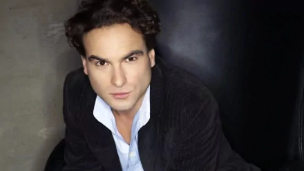 American actor face Celebrity Johnny Galecki HD Desktop Wallpaper | Background Image
