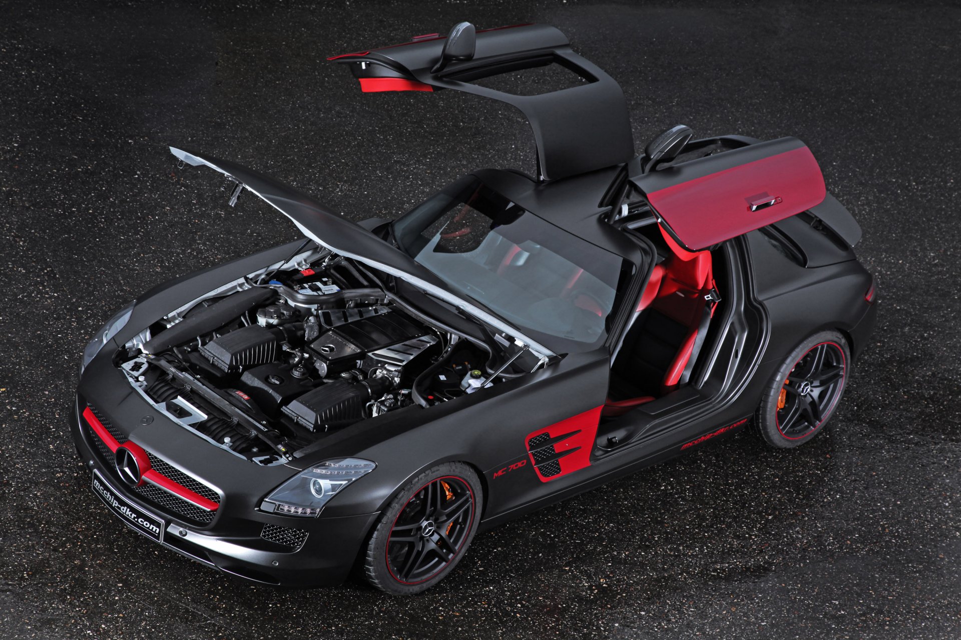 Download Vehicle Mercedes-Benz SLS HD Wallpaper