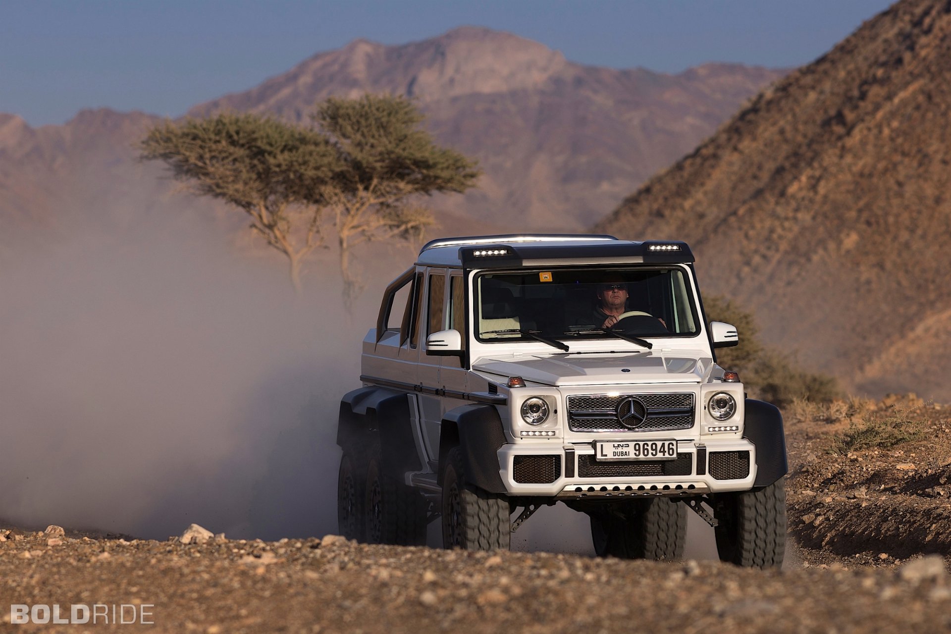 Download Vehicle Mercedes-Benz G63 AMG 6x6 HD Wallpaper