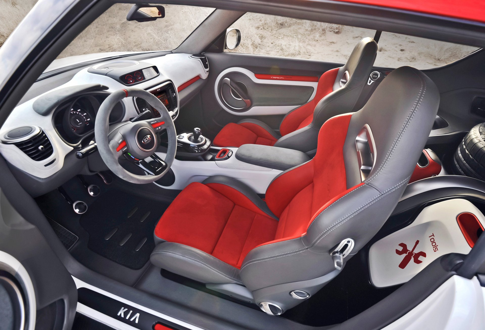 Download Vehicle Kia Track'ster HD Wallpaper