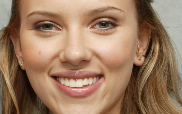 Celebrity Scarlett Johansson HD Wallpaper | Background Image