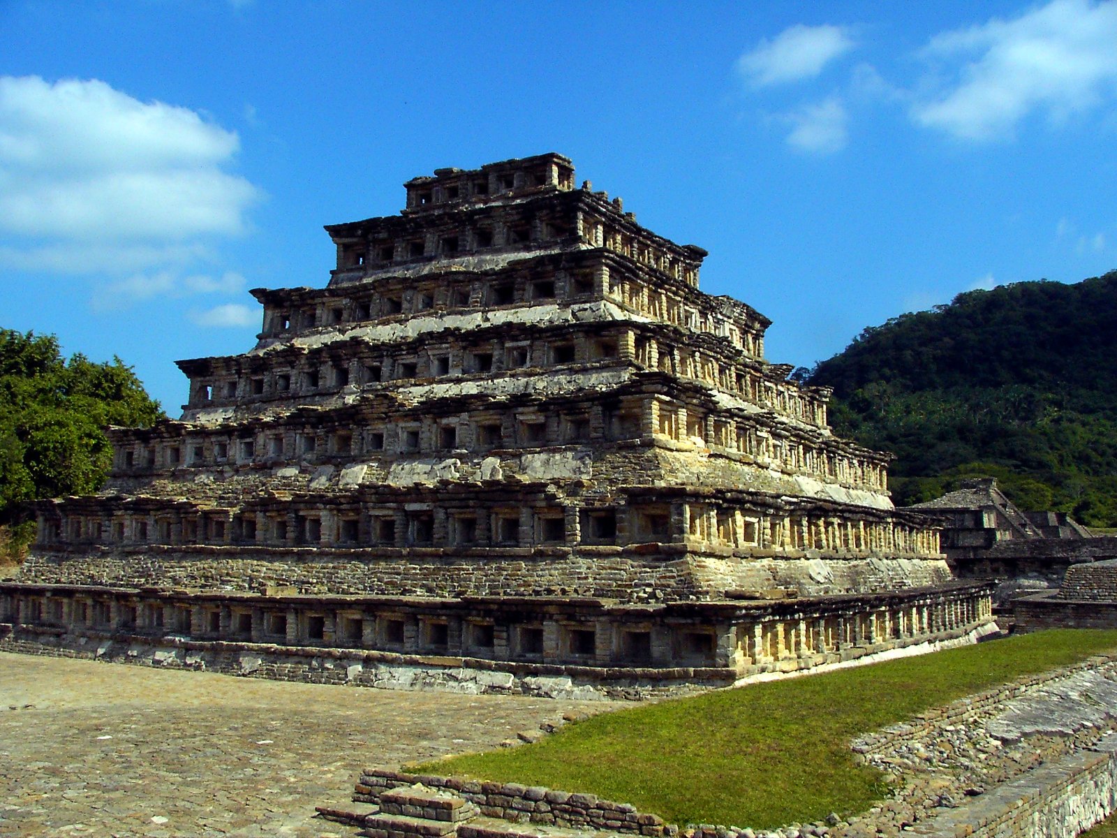 Download Temple Pyramid Man Made Pyramid Of The Niches Wallpaper ...
