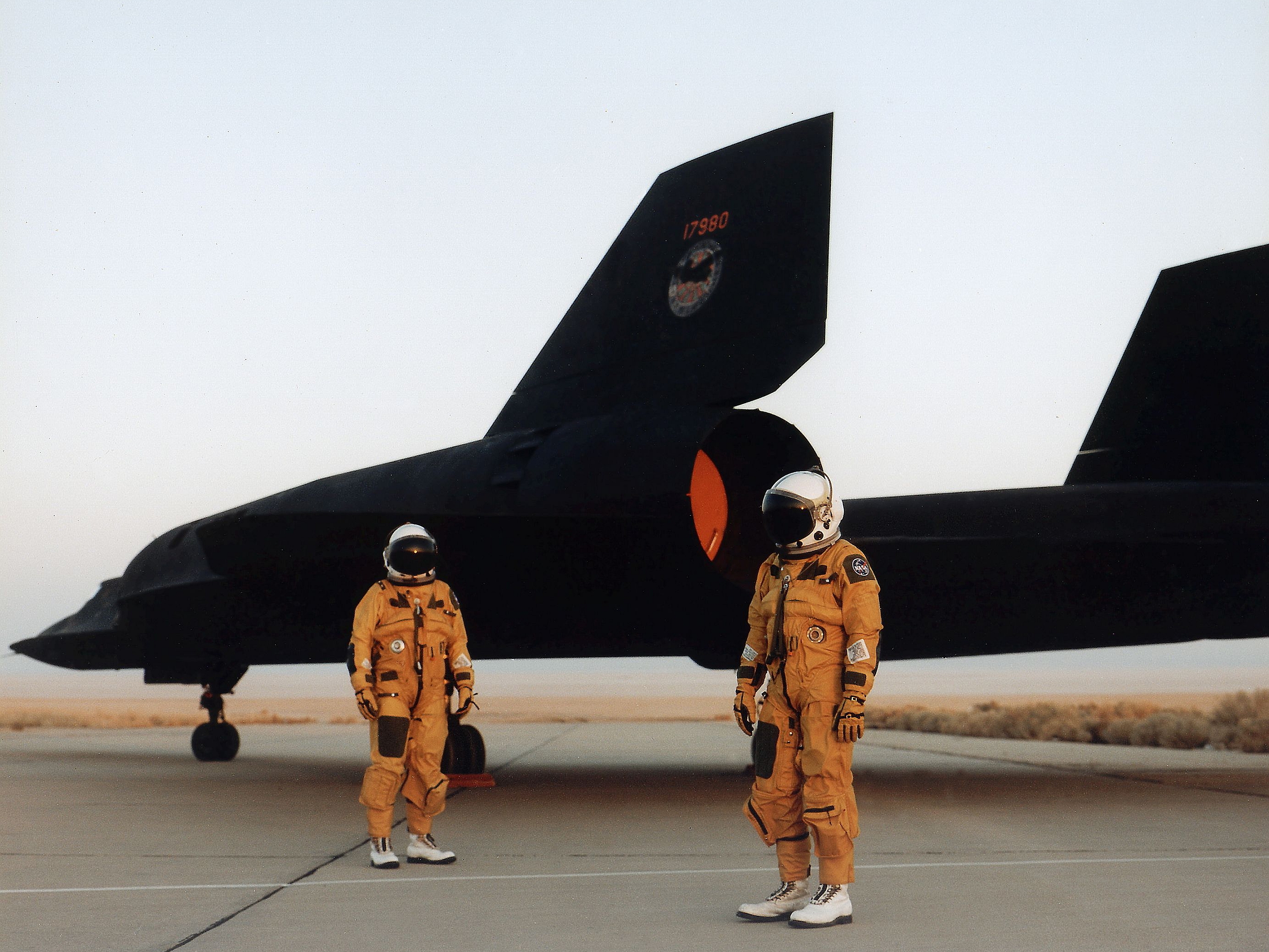 Military Lockheed SR-71 Blackbird HD Wallpaper | Background Image