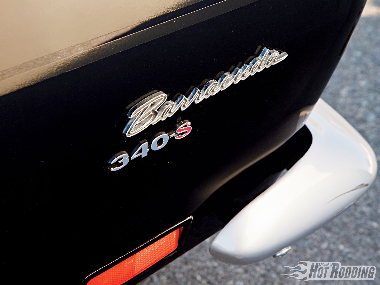 Download Vehicle Plymouth Barracuda Wallpaper