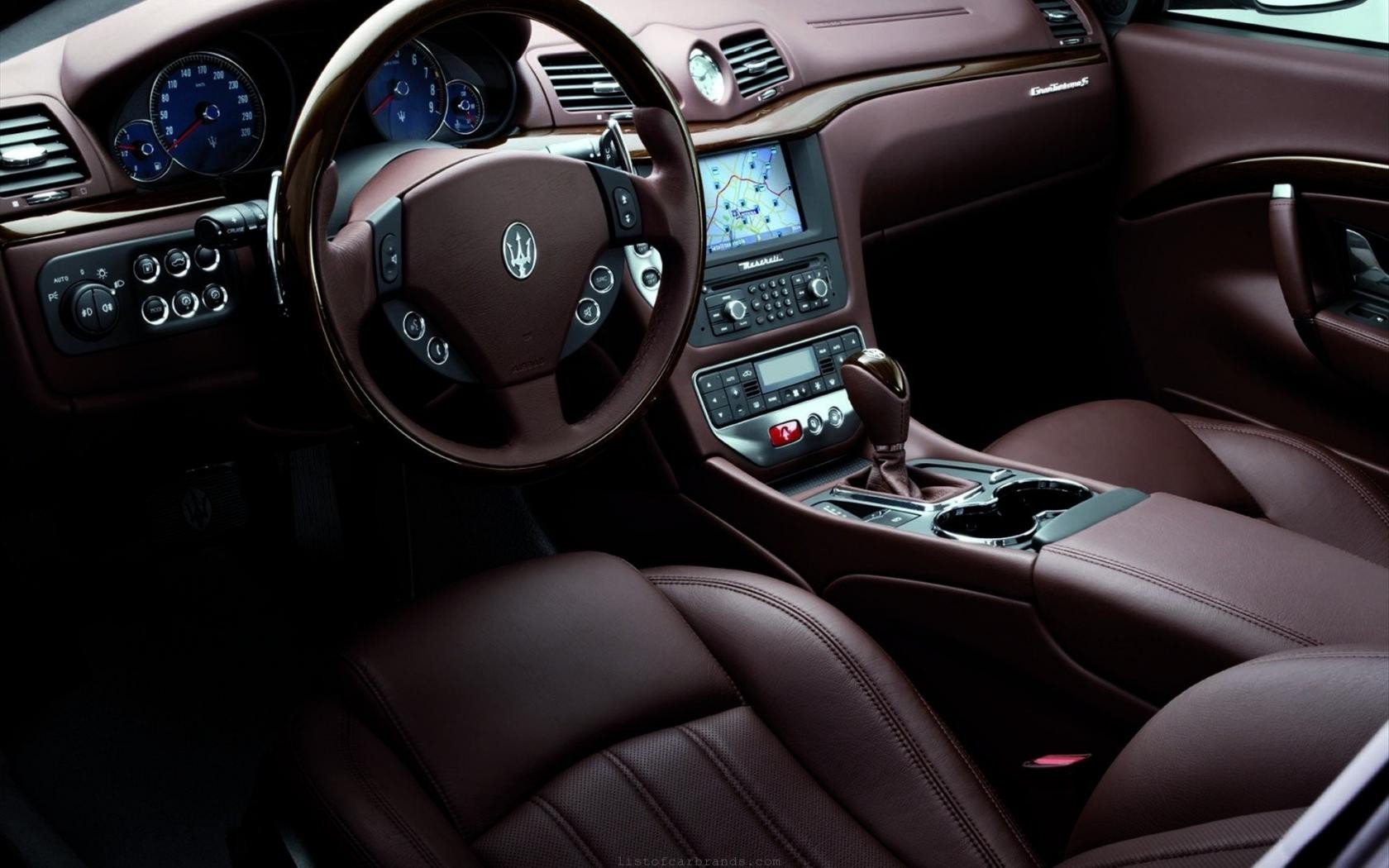 Download Vehicle Maserati GranTurismo Wallpaper