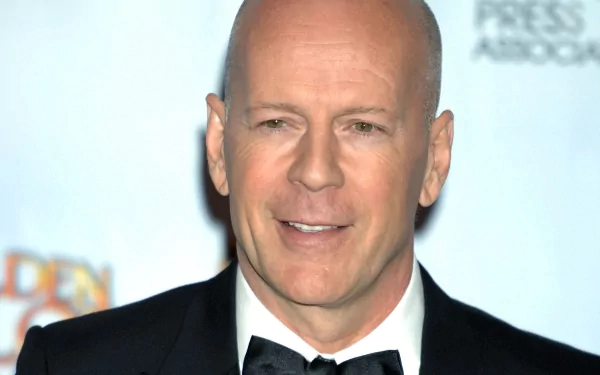 Celebrity Bruce Willis HD Desktop Wallpaper | Background Image