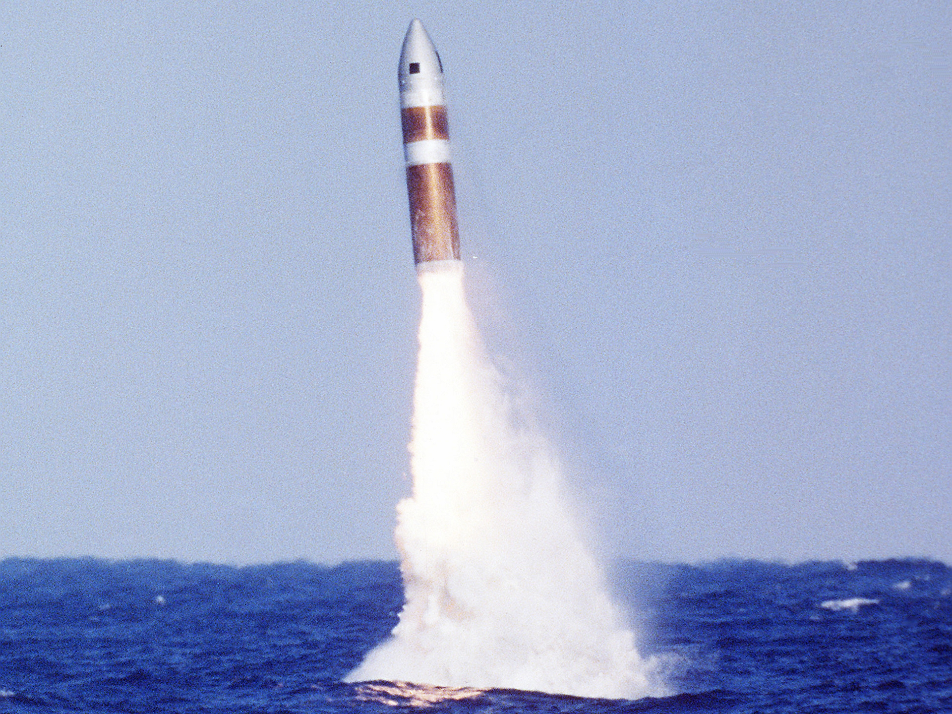 Poseidon Missile HD Wallpaper | Background Image | 1920x1440