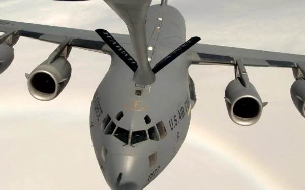 military Boeing C-17 Globemaster III HD Desktop Wallpaper | Background Image