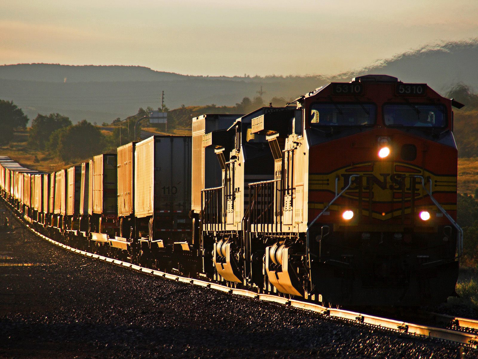 Vehicles Freight Train HD Wallpaper | Background Image