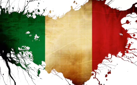 Grungy Italian flag in green, white and red paint splatters with torn edges on a textured background — 2K Quad HD PC desktop wallpaper.