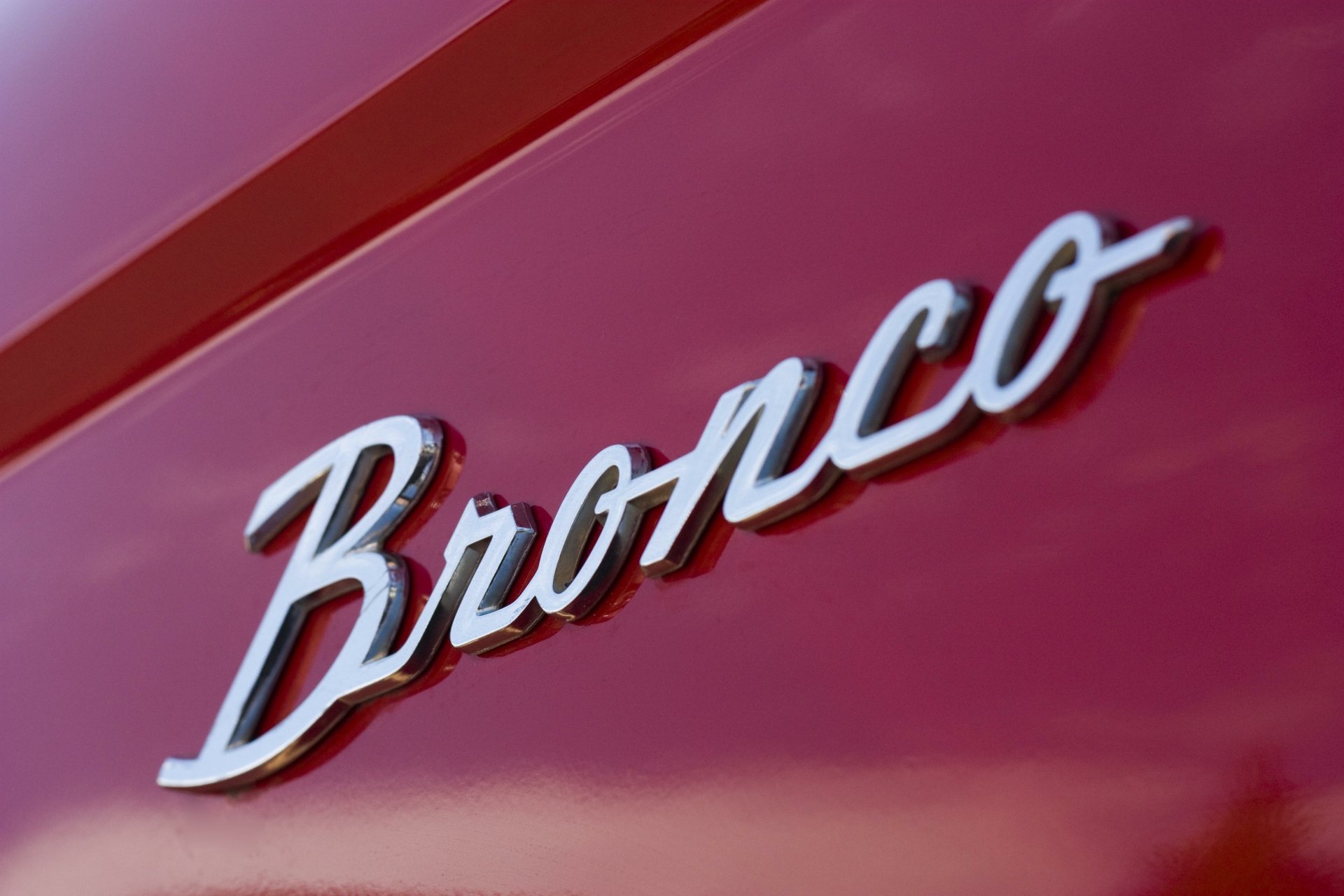 Download Vehicle Ford Bronco  4k Ultra HD Wallpaper