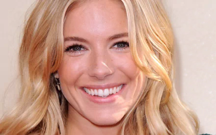 Celebrity Sienna Miller HD Desktop Wallpaper | Background Image