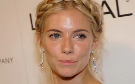 Celebrity Sienna Miller HD Desktop Wallpaper | Background Image