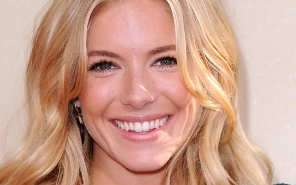 Celebrity Sienna Miller HD Desktop Wallpaper | Background Image