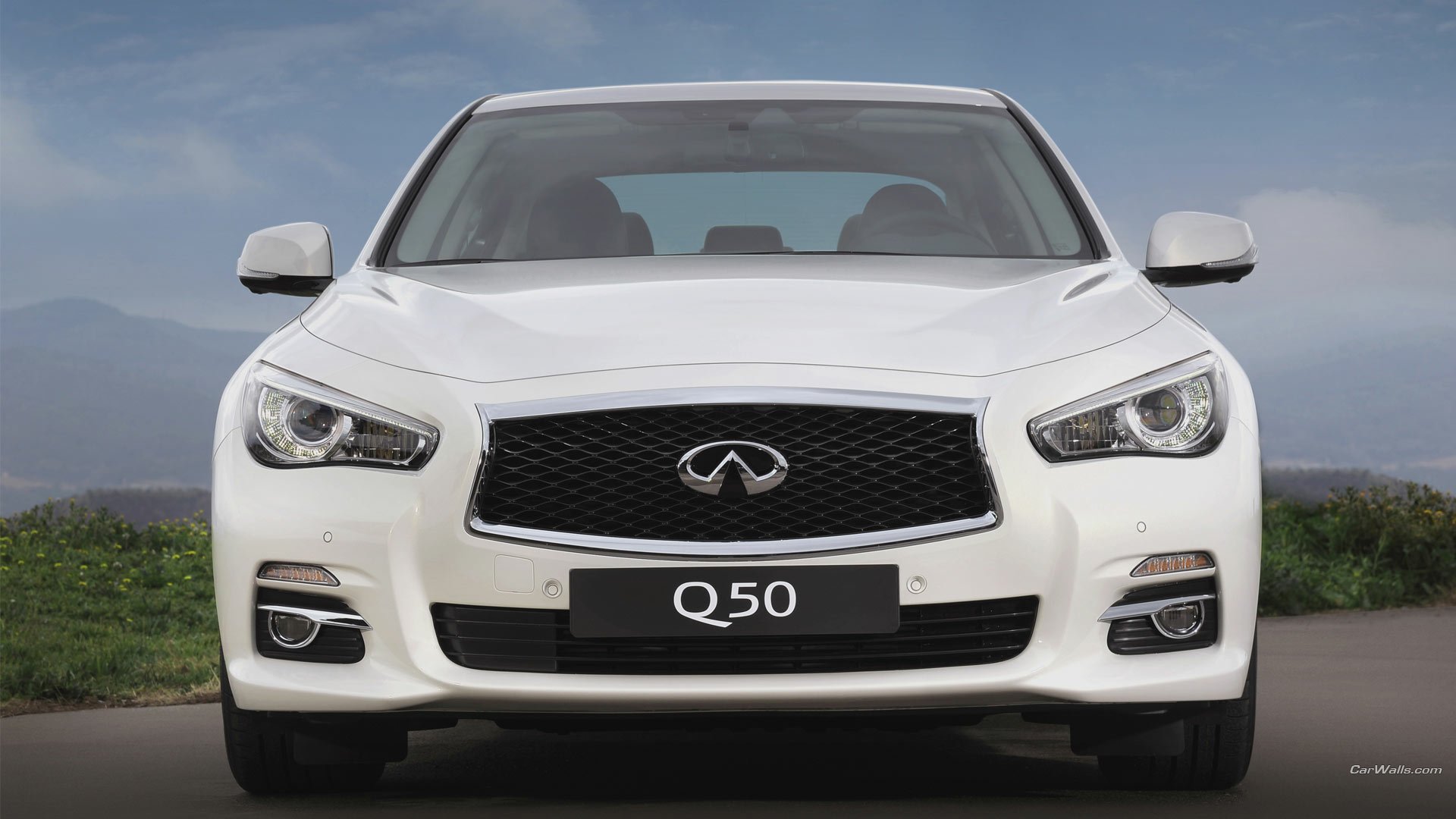 Download Vehicle Infiniti Q50 HD Wallpaper