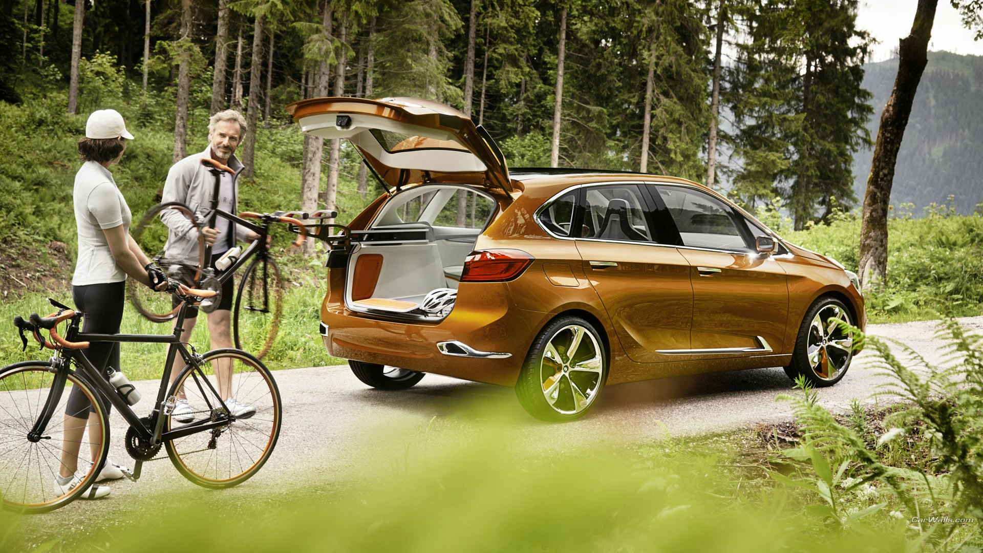 Download Vehicle 2013 BMW Active Tourer Outdoor Concept HD Wallpaper