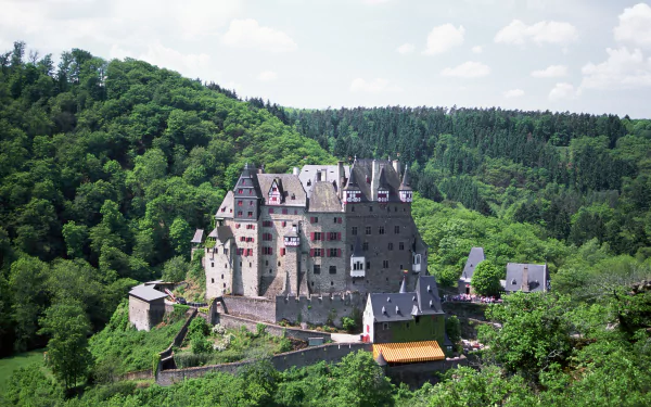 man made Eltz Castle HD Desktop Wallpaper | Background Image