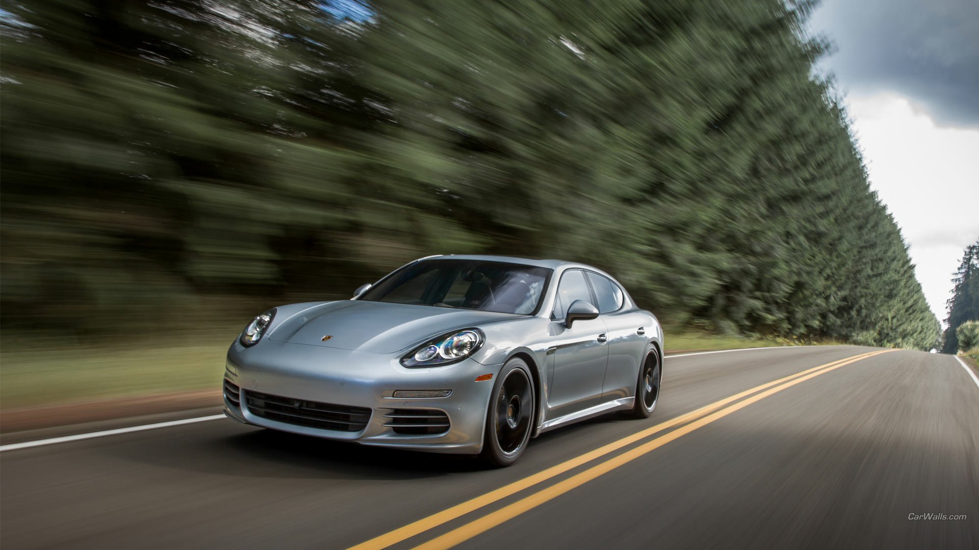 Download Vehicle Porsche Panamera 4S HD Wallpaper