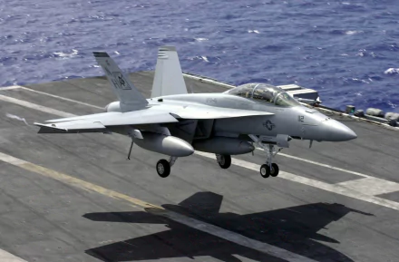  F/A 18 Hornet