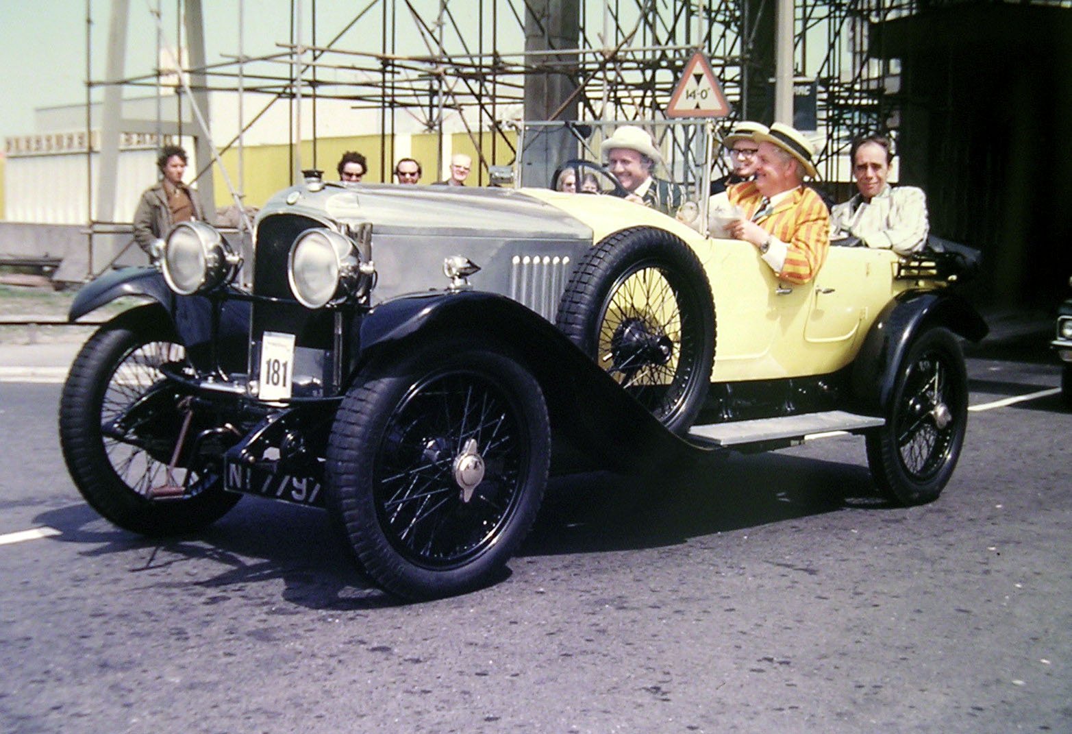 Download Vehicle Vauxhall Wallpaper