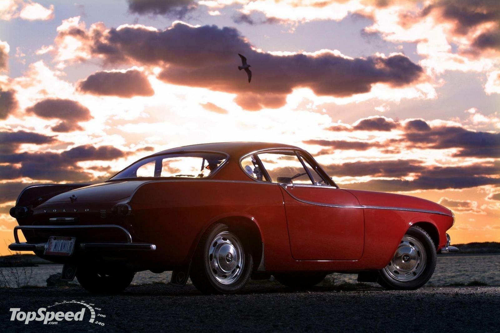 Download Vehicle Volvo Wallpaper