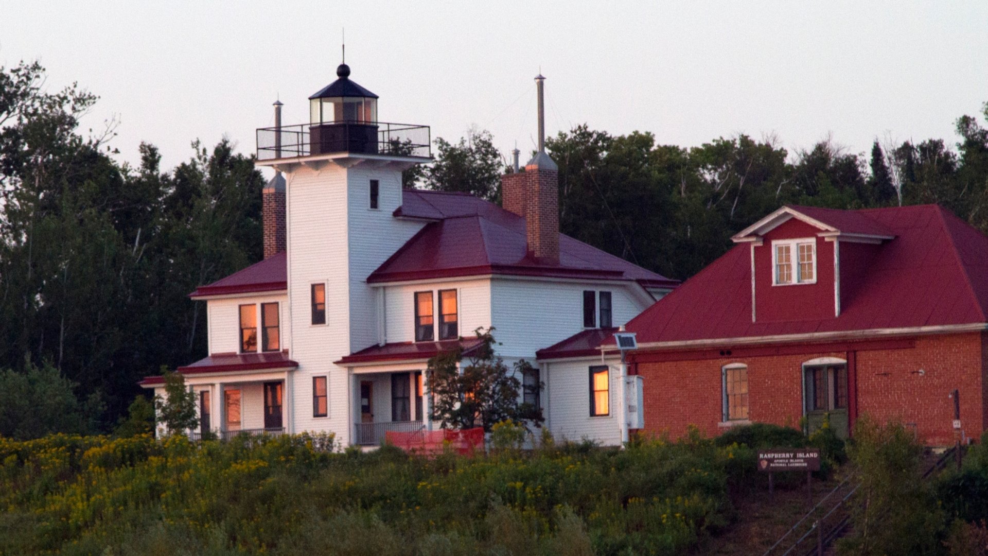 2K Quad HD Lighthouse: Man-Made Beacon Wallpaper | 2560x1440 ...