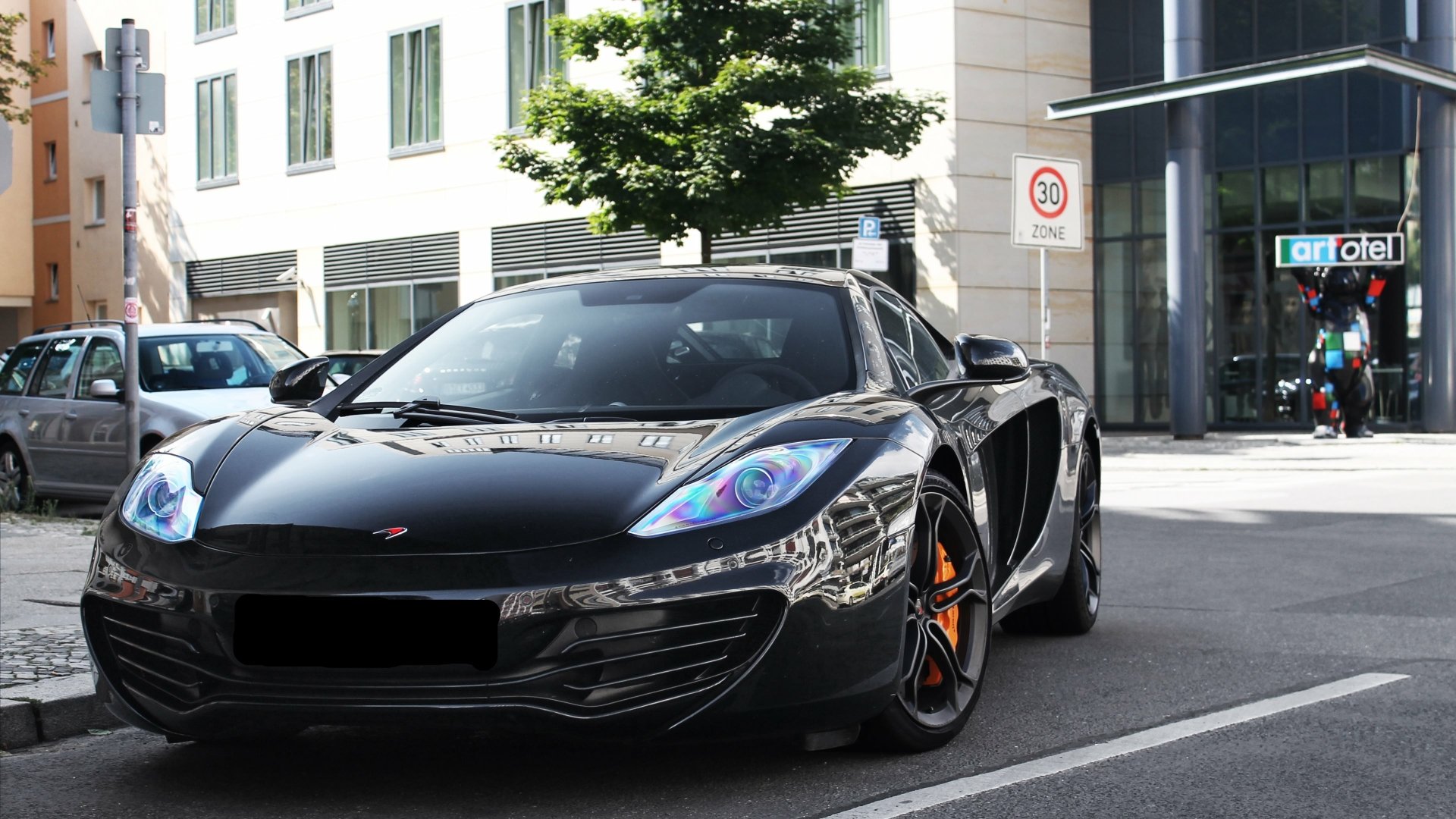 Download McLaren Vehicle McLaren MP4-12C 4k Ultra HD Wallpaper