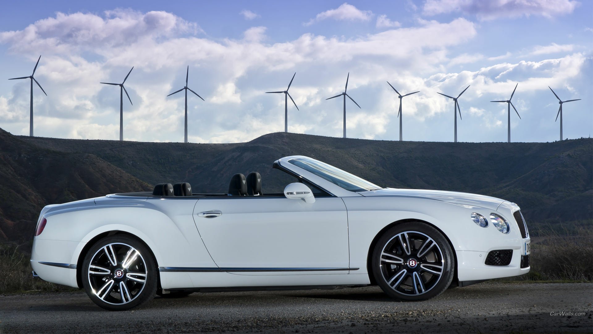 Download Vehicle Bentley Continental GT HD Wallpaper