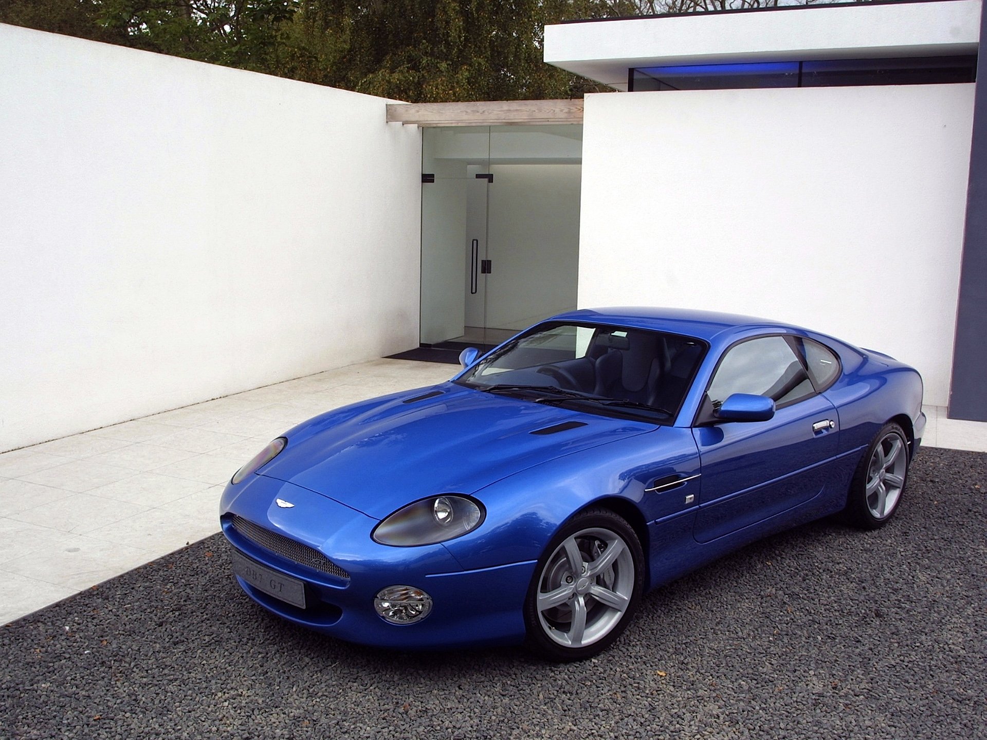 Download Aston Martin Vehicle Aston Martin DB7 HD Wallpaper