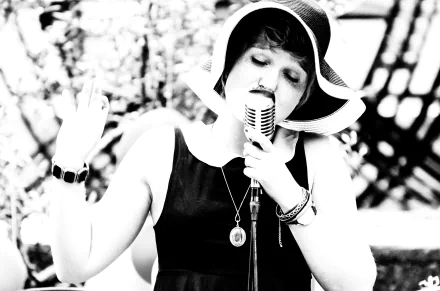 music singer HD Desktop Wallpaper | Background Image