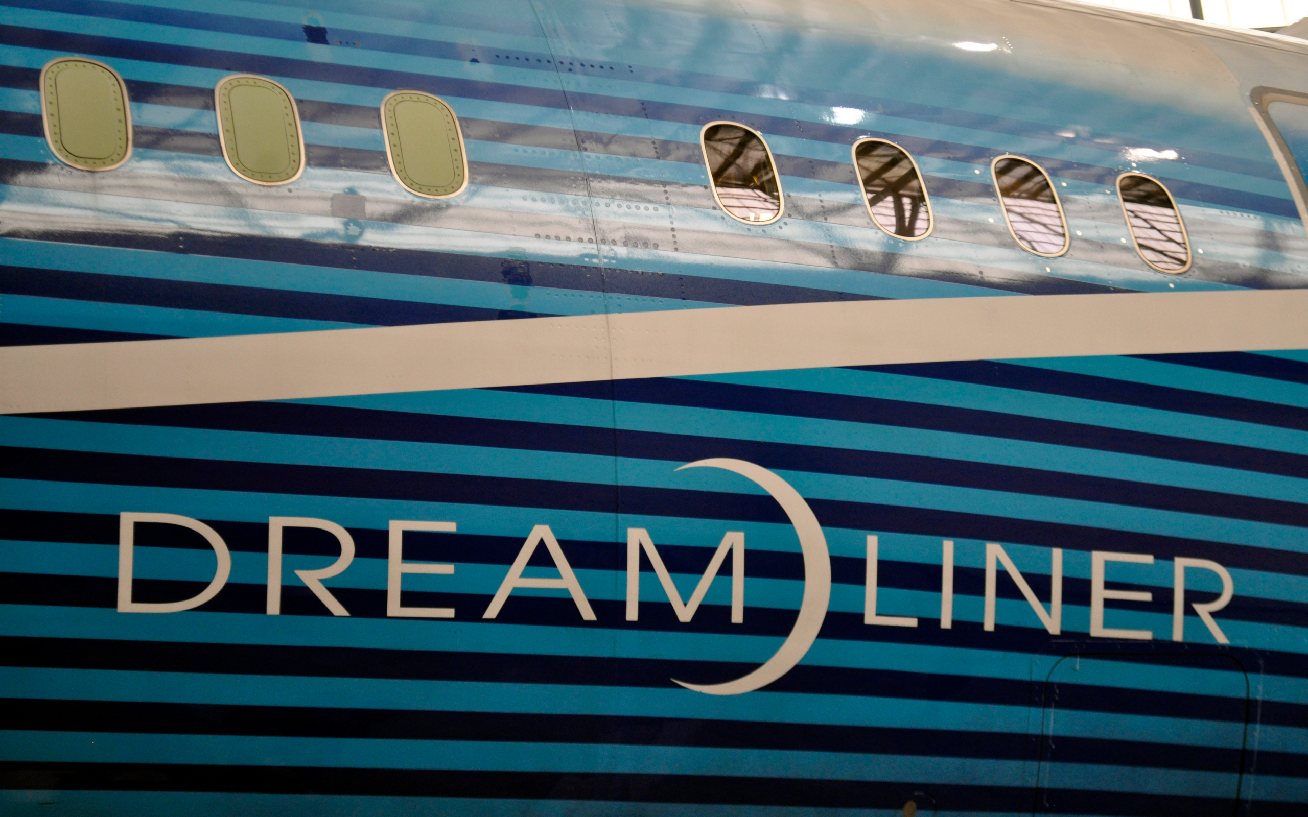 Vehicles Boeing 787 Dreamliner HD Wallpaper | Background Image