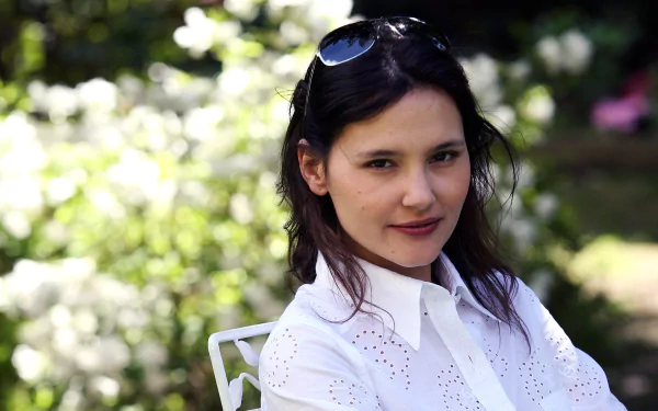 French actress Celebrity Virginie Ledoyen HD Desktop Wallpaper | Background Image