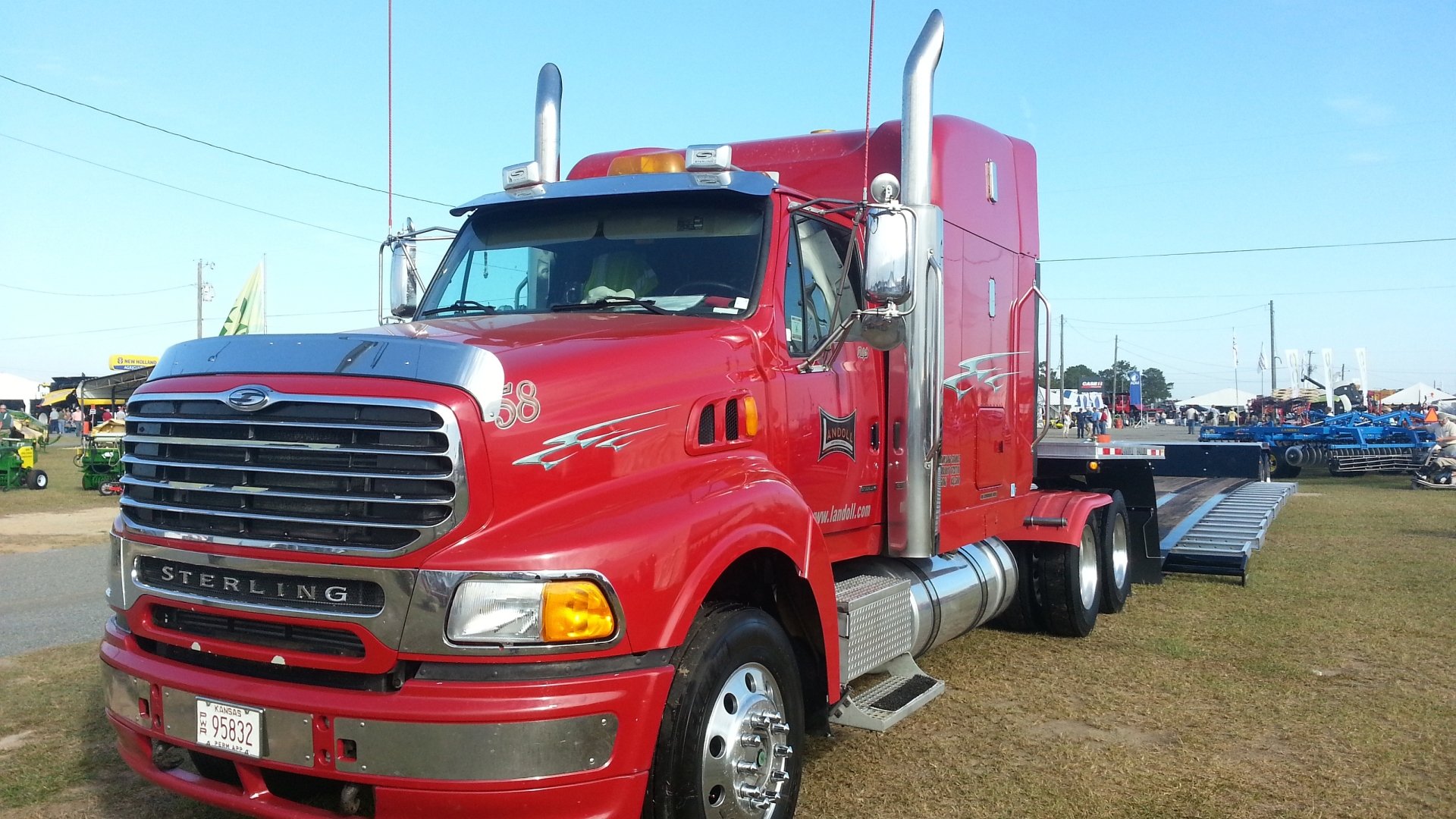 Download Vehicle Sterling HD Wallpaper