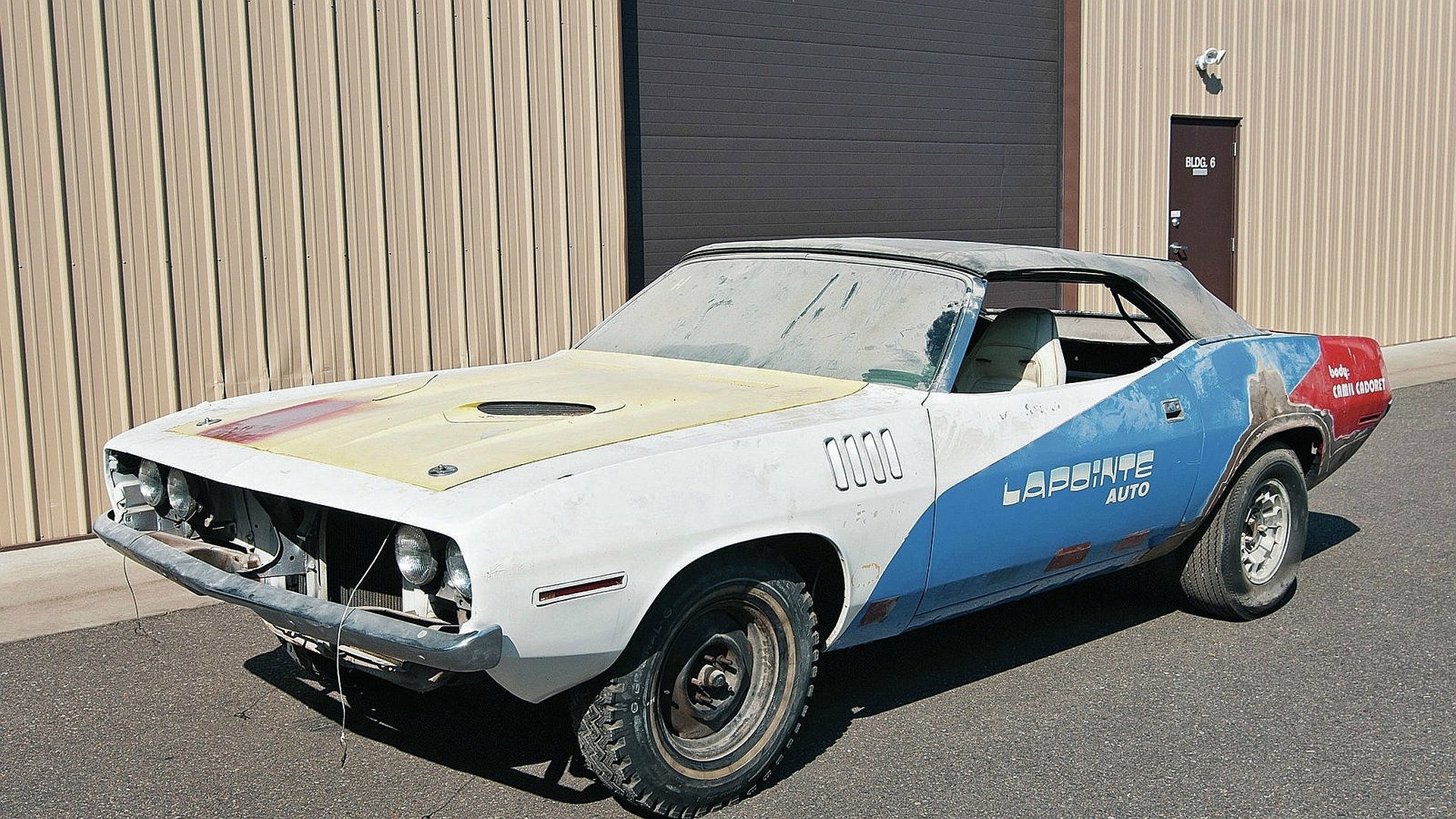 Download Vehicle Plymouth Barracuda HD Wallpaper