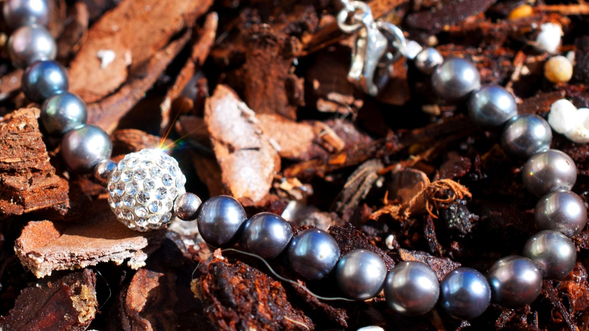 Download Man Made Bracelet HD Wallpaper