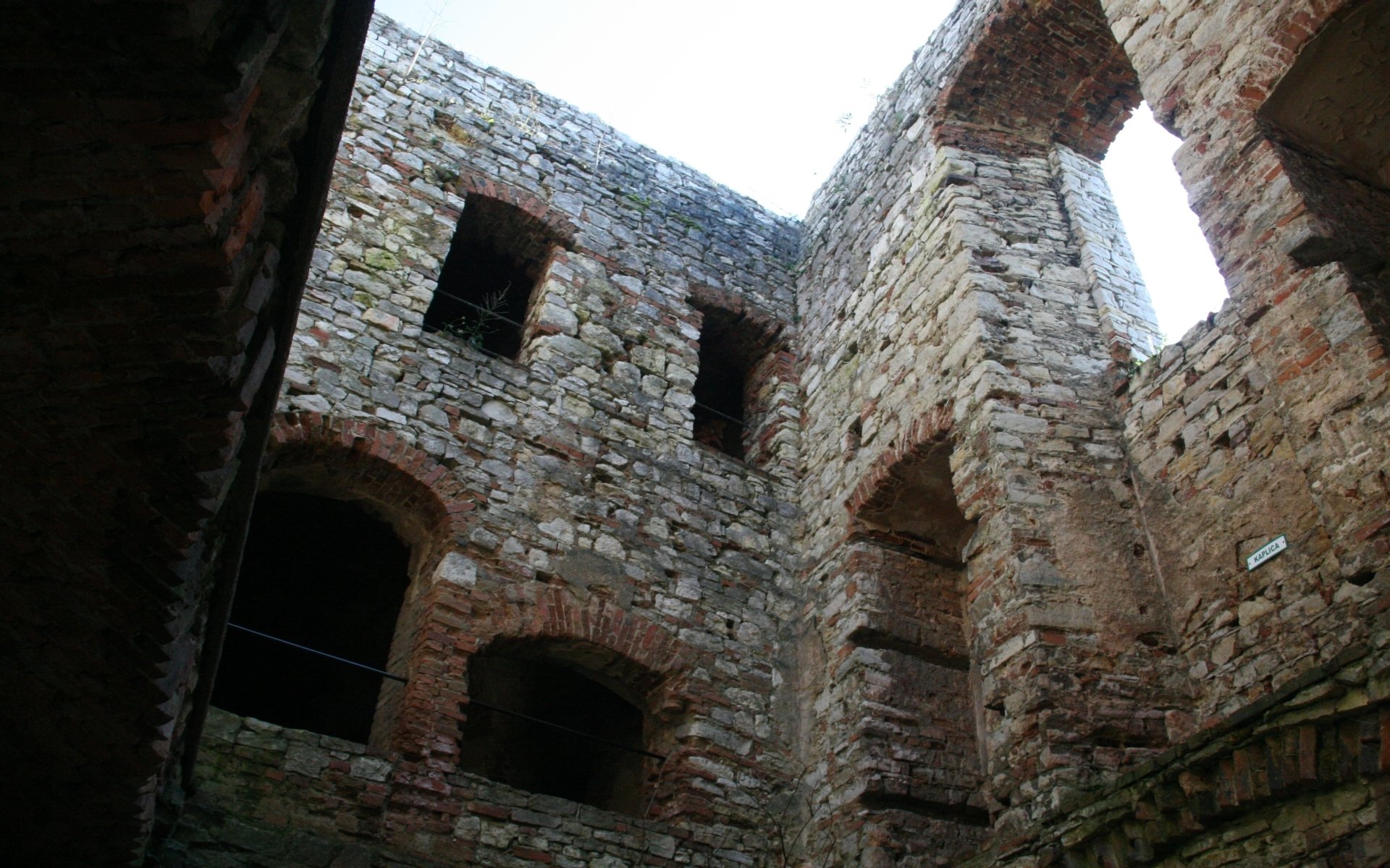 Download Man Made Lipowiec Castle HD Wallpaper